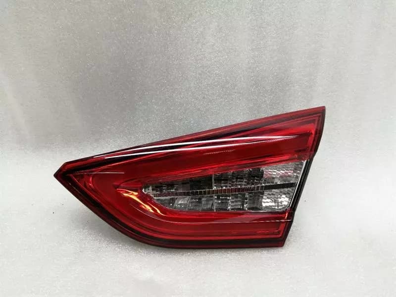 MASERATI MASERATI QUATTROPORTE VI M156 Right Rear Light 670009228 Rear Tail Light