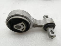 MASERATI MASERATI QUATTROPORTE VI M156 Gearbox mount 670001738 Transmission Holder — thumbnail 6