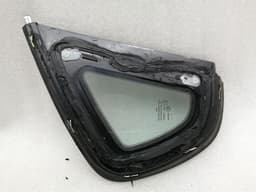MASERATI MASERATI QUATTROPORTE VI M156 Left Rear Glass 673008991 Door Window 1⁄4 Rear Li — thumbnail 3