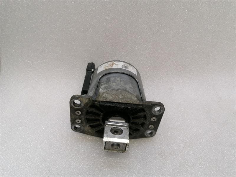 Porsche 911 992 engine mount 992199384A engine mount