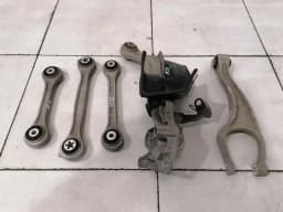 PORSCHE Porsche 911 992 Right Rear Hub 992505436B Wheel Bearing Housing Rear Right FAULTY — thumbnail 2
