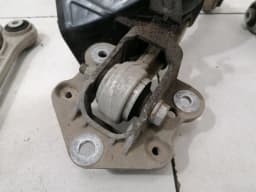 PORSCHE Porsche 911 992 Right Rear Hub 992505436B Wheel Bearing Housing Rear Right FAULTY — thumbnail 4