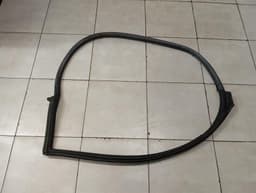PORSCHE Porsche 911 992 Left Door Seal 992831703D Door Seals Left — thumbnail 1