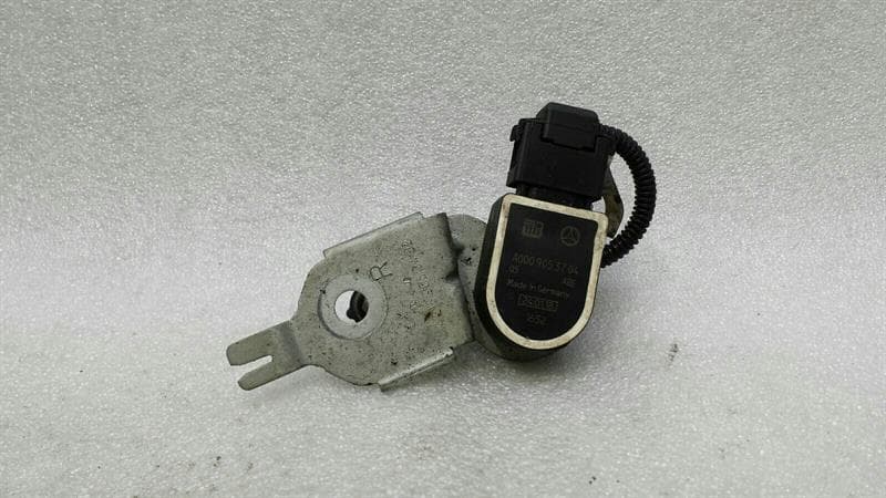 Mercedes E Class W238 Headlight Level Sensor A0009053704 Level Sensor