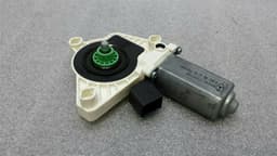 MERCEDES-BENZ Mercedes W238 Front Right Door Window Motor A0009066206 Window Regulator Motor — thumbnail 1