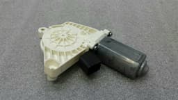 MERCEDES-BENZ Mercedes W238 Front Left Door Window Motor A0009066106 Window Regulator Motor — thumbnail 3