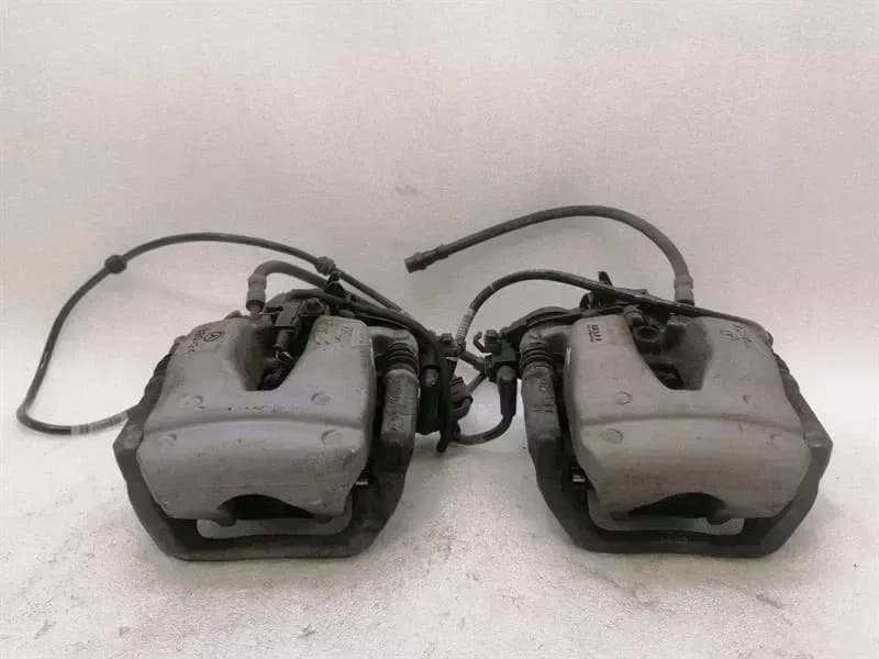MERCEDES-BENZ Mercedes E Class W238 Rear Brake Caliper SetA0004232981 Rear Brake Caliper Set