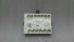 MERCEDES-BENZ Mercedes S-Class W222 RLH door module A2229001914 door control unit rear left — thumbnail 3
