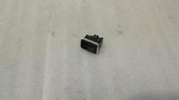 MERCEDES-BENZ Mercedes GLS X166 RLH seat switch A1668201210 seat switch rear left — thumbnail 5