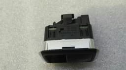 MERCEDES-BENZ Mercedes GLS X166 RRH seat switch A1668201310 seat switch rear right — thumbnail 8