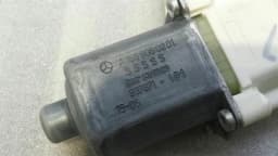 MERCEDES-BENZ Mercedes GLS X166 door window motor A1669060201 window regulator motor front left — thumbnail 2