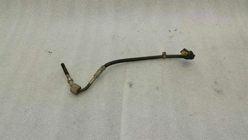 MERCEDES-BENZ Mercedes GLS Temperature Sensor A0009056904 Oxygen Sensor