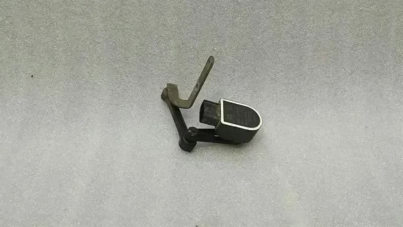 Mercedes GLS X166 Xenon Level Sensor A0045429918 Height Sensor.