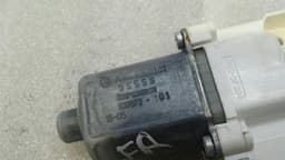 MERCEDES-BENZ Mercedes GLS X166 door window motor A1669060301 window regulator motor front right — thumbnail 6