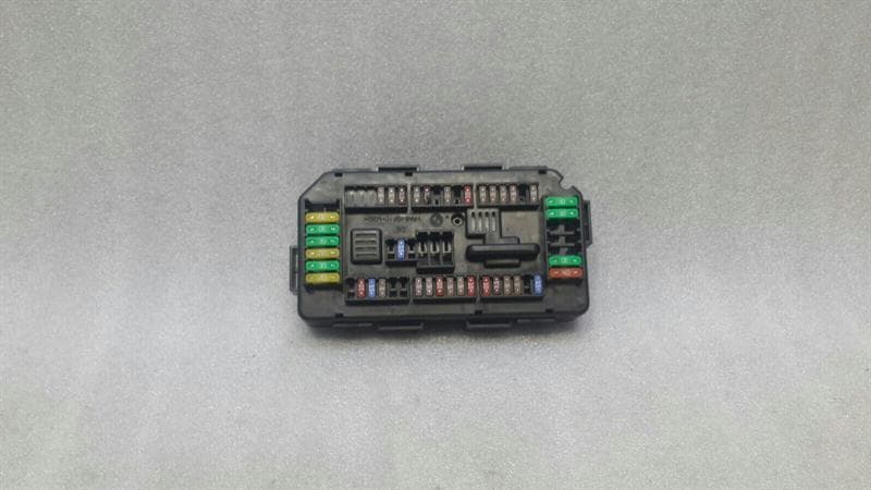 BMW 3 Series F30 Fuse Box 9389068 Fuse Box