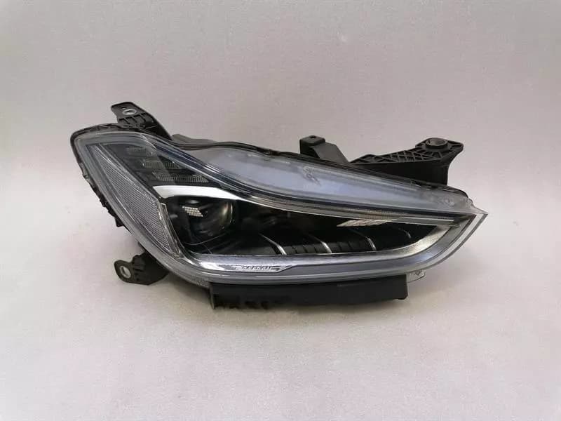 MASERATI MASERATI GHIBLI M157 Right Headlight 670100985 Headlights Right RHD LED 19-23