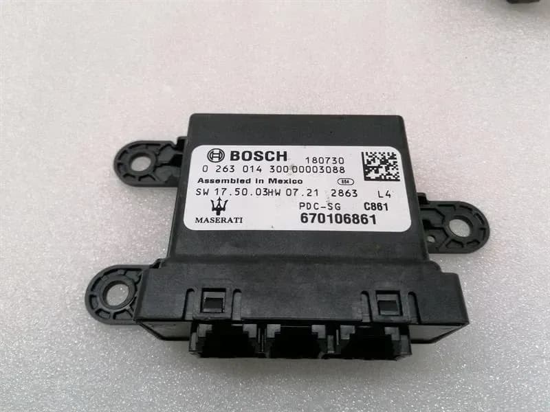 MASERATI MASERATI GHIBLI M157 Electronic module 670106861 Steuergerät PDC ASSISTANCE
