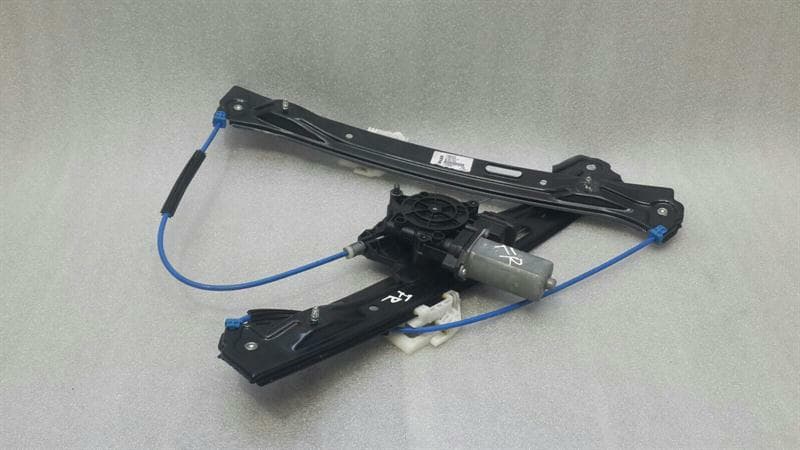 BMW BMW 3 Series F30 F80 Right Front Door Winder 7259824 Window Regulator Front Right