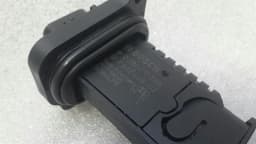BMW BMW 3 Series F30 F80 F20 F22 Air Flow Meter 7602038 Mass Air Flow Sensor — thumbnail 4