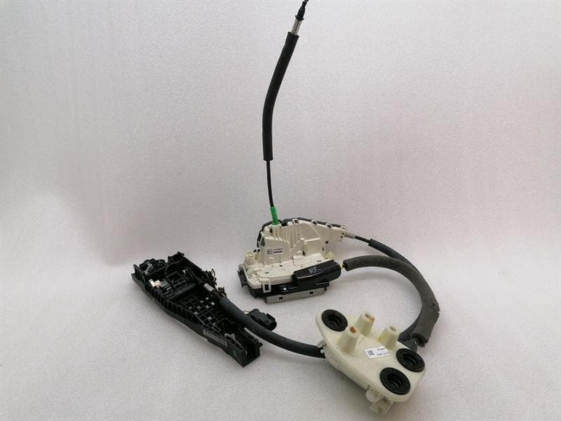 MASERATI Maserati Ghibli M157 Rear Right Door Lock 670107786 Door Lock Rear Right