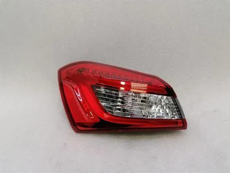 MASERATI Maserati Ghibli M157 left rear light 6700084820 tail light rear left