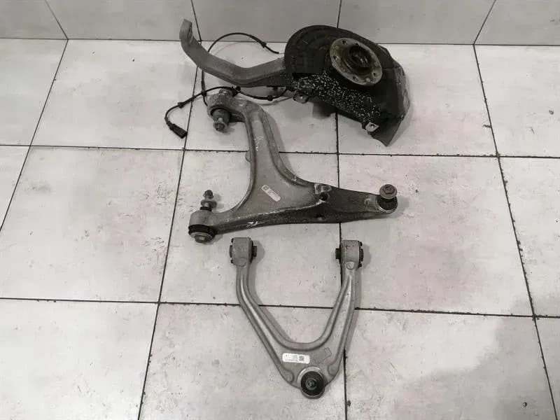 MASERATI Maserati Ghibli M157 Left Front Hub 670039063 Wheel Bearing Case Front Left