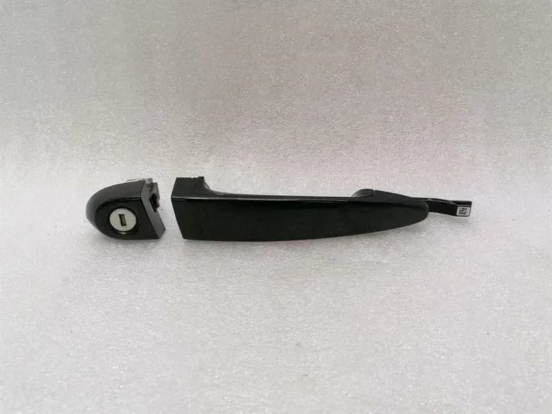 BMW M4 F82 door handle front right door 51210445184 door handle front right RHD