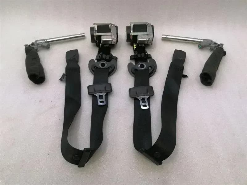 MASERATI Maserati Ghibli M157 Front Seatbelt Set 628411100 Seat Belt Front Set