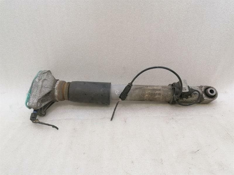 BMW M3 F80 shock absorber rear left 8008629 shock absorber rear left S9MRA