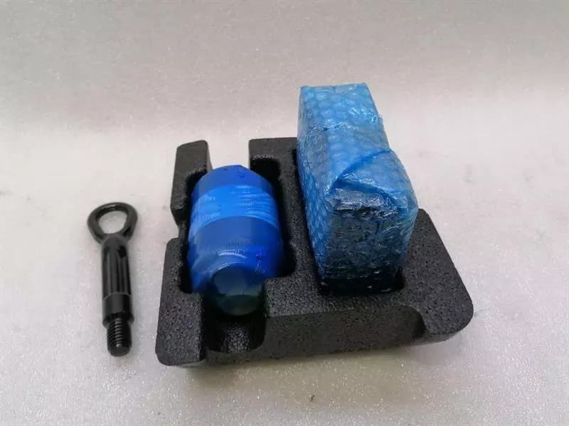 BMW BMW M4 F82 SAVER KIT 6794837 6792638 MOBILITY SYSTEM JACK
