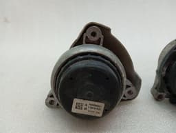 BMW BMW M4 F82 engine mount set 2284818 engine mount set — thumbnail 3