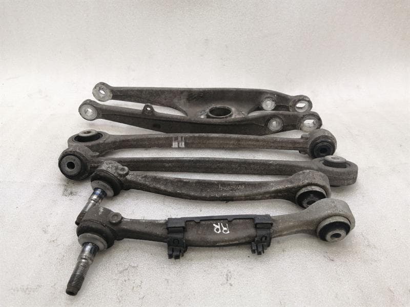 BMW 3 Series M3 F80 right rear wishbone 33322284533 rear right handlebar