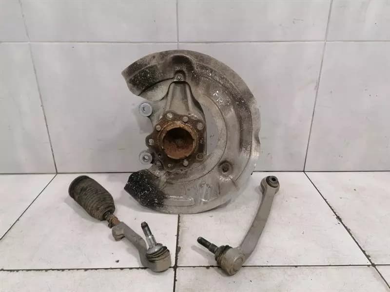 BMW 3 Series F80 M3 F30 Right Front Hub 31212284002 Wheel Bearing Housing Front Right