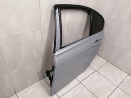 BMW BMW M3 F80 Left Rear Door 41007298513 Door Rear Left Silverstone 2 Metallic — thumbnail 7