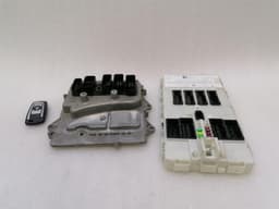 BMW BMW 3 Series F80 M3 F30 Engine ECU 8699973 Engine Control Unit SET DME M4 F82 — thumbnail 1