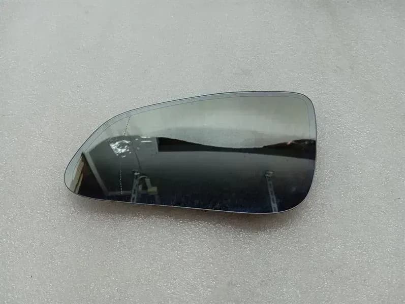 BMW BMW M4 F82 Left Door Mirror RHD GLASS 6002369 Right Hand Drive Dim