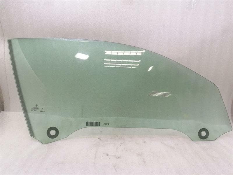 BMW BMW M4 F82 right front door glass 51337268726 door window front right