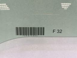 BMW BMW M4 F82 left front door glass 51337268725 door window front left — thumbnail 9