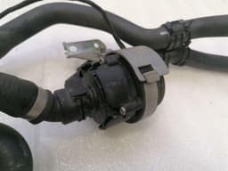BMW BMW M4 F82 Additional Cooling PumpSET 8637953 Coolant Pump Pump SET — thumbnail 4