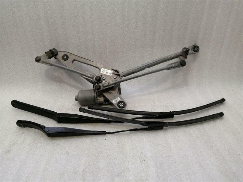 PORSCHE Porsche 911 991 Front Wiper Engine 99162410605 RHD