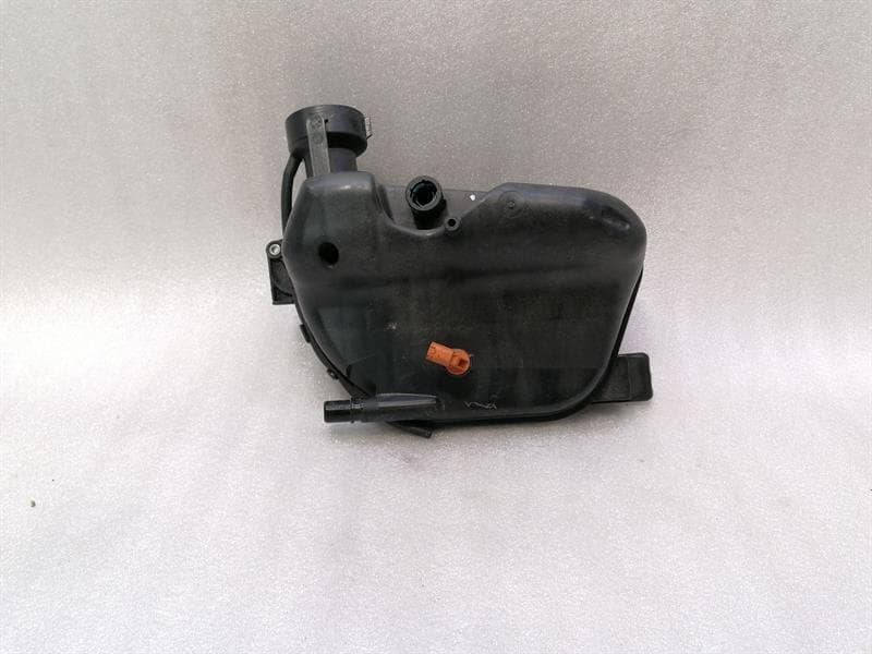 Porsche 911 991 expansion tank 991106057 expansion tank coolant