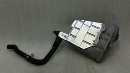 PORSCHE Porsche Macan 95B Expansion Tank 8K0121405M Expansion Tank Coolant 3.0 TDI — thumbnail 4