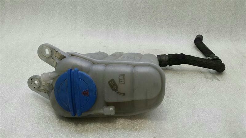 PORSCHE Porsche Macan 95B Expansion Tank 8K0121405M Expansion Tank Coolant 3.0 TDI