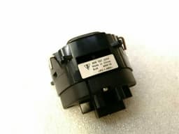PORSCHE Porsche Macan 95B Park Brake Switch 95B927225A Parking Brake Switch — thumbnail 3