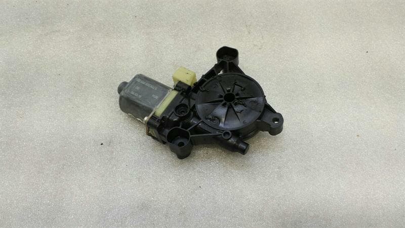 PORSCHE Porsche Macan 95B door window motor 5Q0959802A window regulator motor rear right
