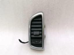 PORSCHE Porsche Cayenne 958 92a Right Air Vent 7P5819704D Ventilation Nozzle Right — thumbnail 1