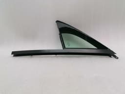 PORSCHE Porsche Cayenne 958 92A Left Front 1/4 Glass 7P6845113 Door Panel 1/4 Front Left — thumbnail 2