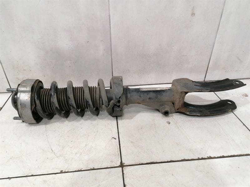 PORSCHE Porsche Cayenne 958 92a Shock Absorber Front R 95834304411 Shock Absorber Front RE