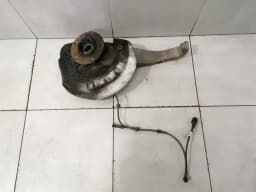PORSCHE Porsche Cayenne 958 92A Left Front Hub 95834115500 Wheel Bearing Housing Front Left — thumbnail 1