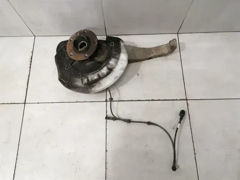 PORSCHE Porsche Cayenne 958 92A Left Front Hub 95834115500 Wheel Bearing Housing Front Left